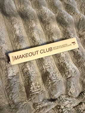 Freck Beauty Makeout Club Soft Blur Lipstick — Nude